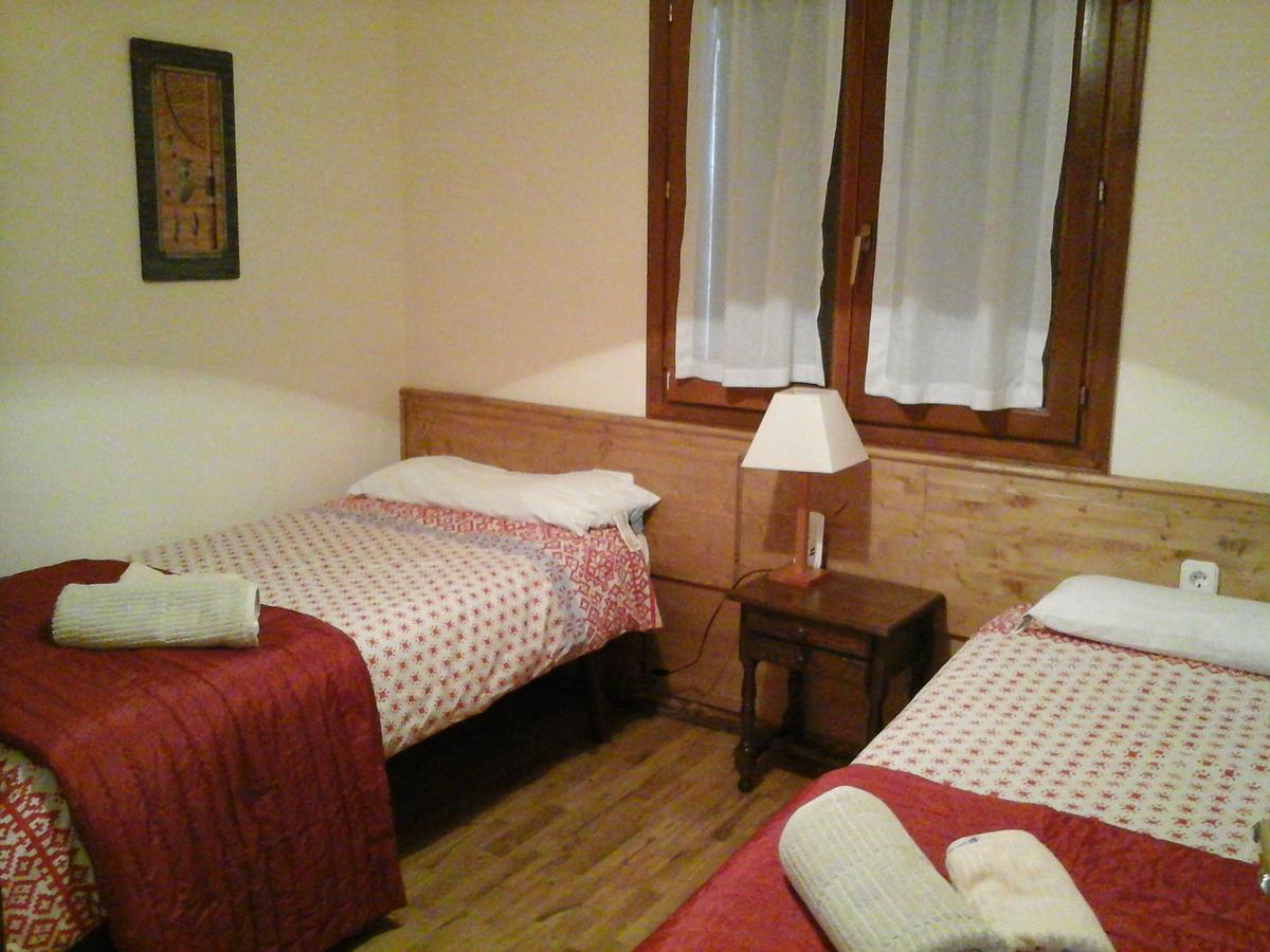 Apartamentos Tanau Бакейра-Берет Экстерьер фото