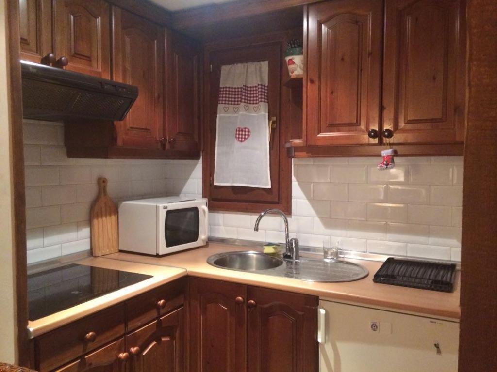 Apartamentos Tanau Бакейра-Берет Экстерьер фото